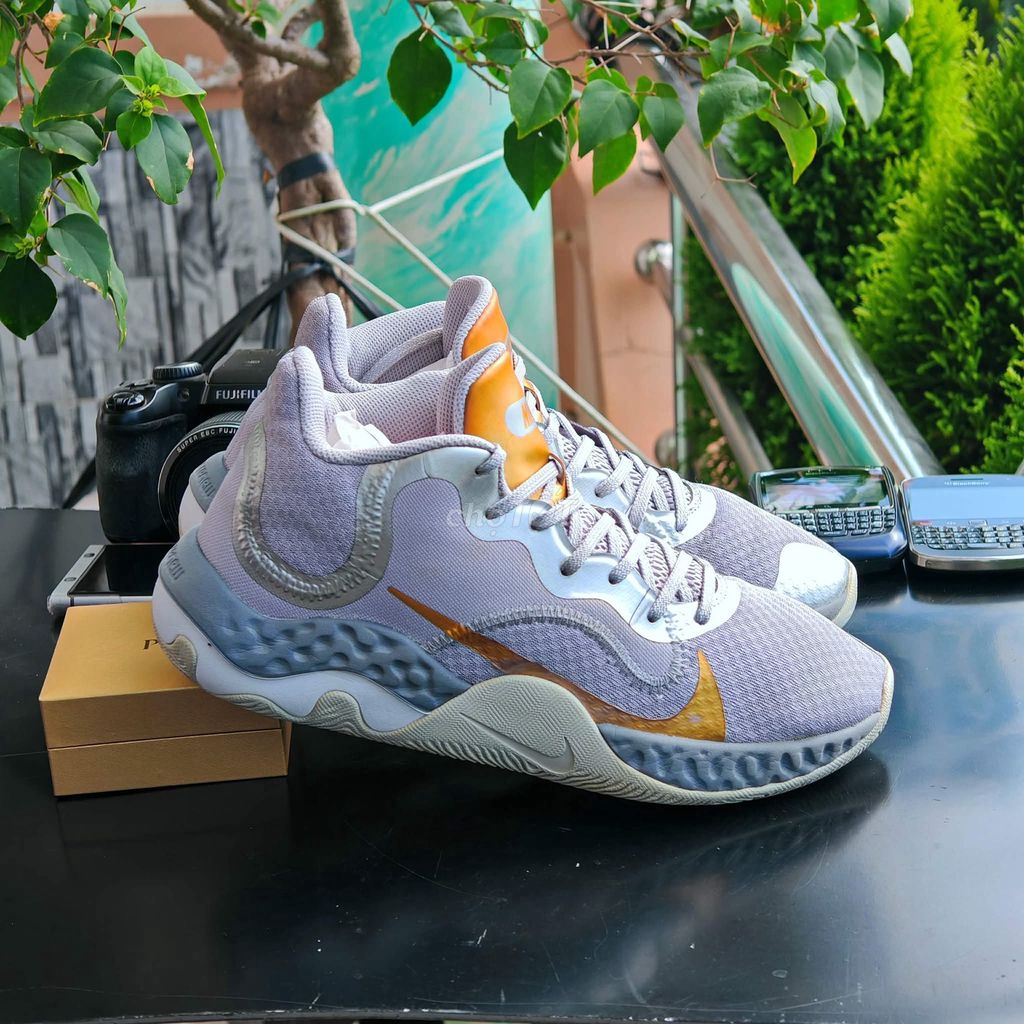 [CHÍNH HÃNG] Giày thể thao Nike Renew Elevate. Mua bán Giày dép tại Thành phố Thủ Dầu Một Bình Dương được đăng bởi chú CÔNG AN bán giày CHÍNH HÃNG hình 1