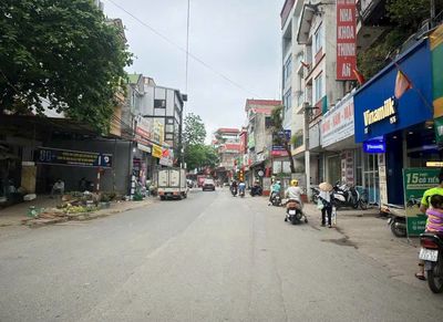 Bán nhà Tiền Phong, Mê Linh, ô tô đỗ cửa