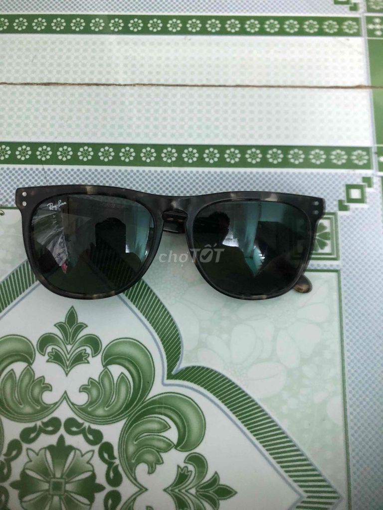 Kính râm Ray-Ban Hudson Unisex. Mua bán Phụ kiện thời trang khác tại Quận 12 Tp Hồ Chí Minh được đăng bởi cao mạnh như tiến 79 hình 1