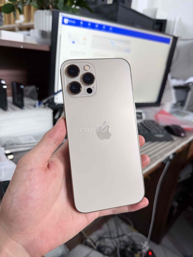 iPhone 12 Pro Max 128GB Vàng. Mua bán Điện thoại tại Quận Nam Từ Liêm Hà Nội được đăng bởi đoàn ngọc tuấn hình 1