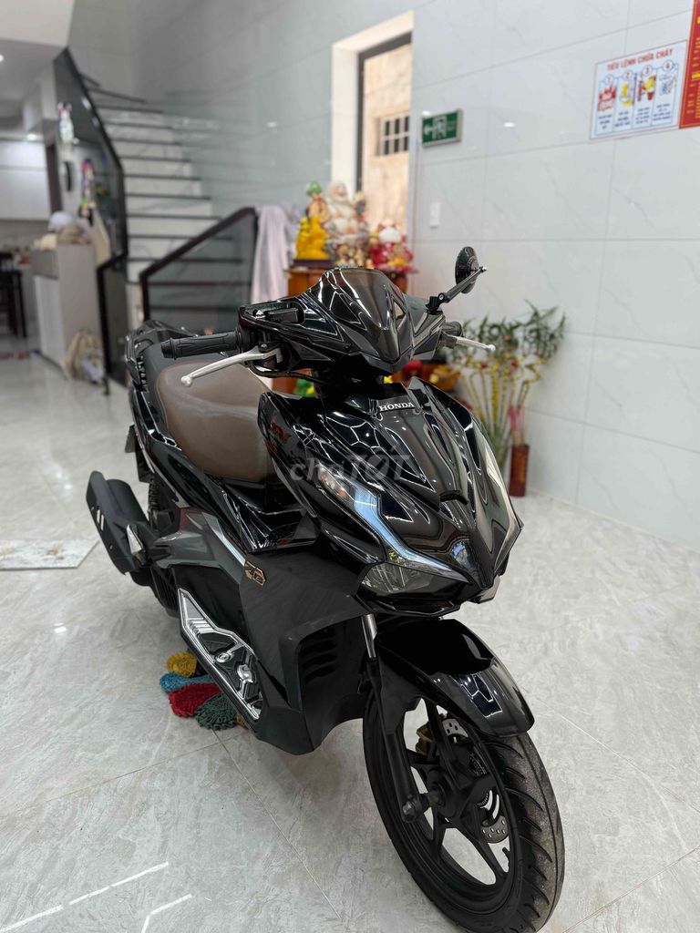 Honda Air Blade 150 ABS Đen bóng Tự động