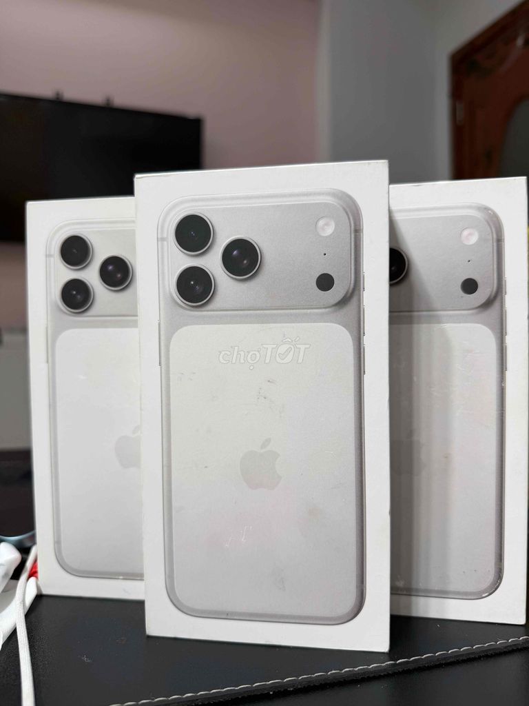 17promax 256 Bạc New LL quốc tế mới 100%. Mua bán Điện thoại tại Quận 11 Tp Hồ Chí Minh được đăng bởi MT Store hình 1