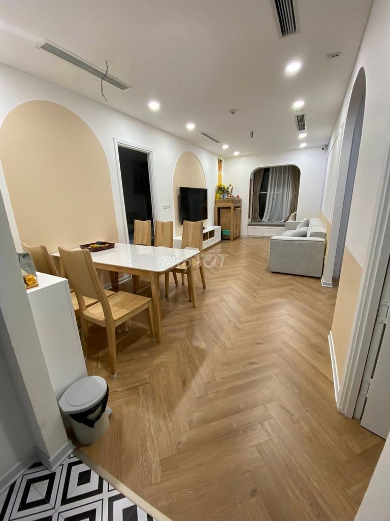 Продается квартира площадью 72 м2 в Нгуен Сиане, Хоанг Май, с книгой