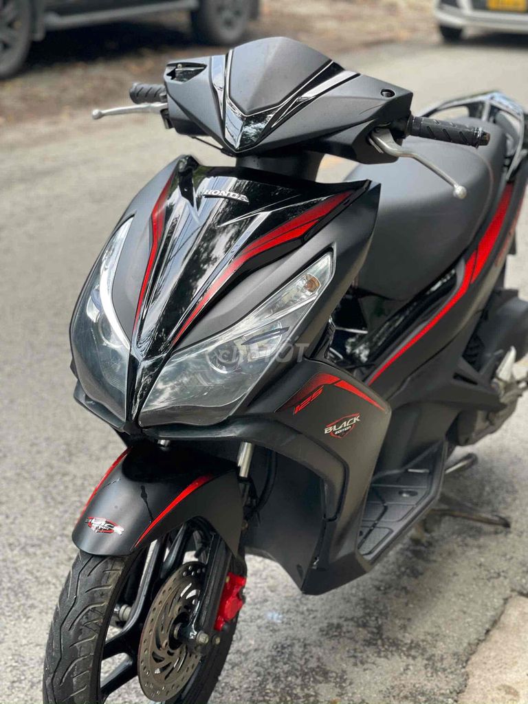 Honda Airblade 125cc dky 2017 chính chủ. Mua bán Xe máy tại Quận Bắc Từ Liêm Hà Nội được đăng bởi Cẩm Hương hình 5