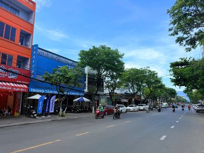 Nhà mặt tiền Đống Đa ngang 10.5M Thanh Bình, Q Hải Châu, TP Đà Nẵng.. Mua bán nhà ở tại Quận Hải Châu Đà Nẵng được đăng bởi Nguyễn Ngọc Phi