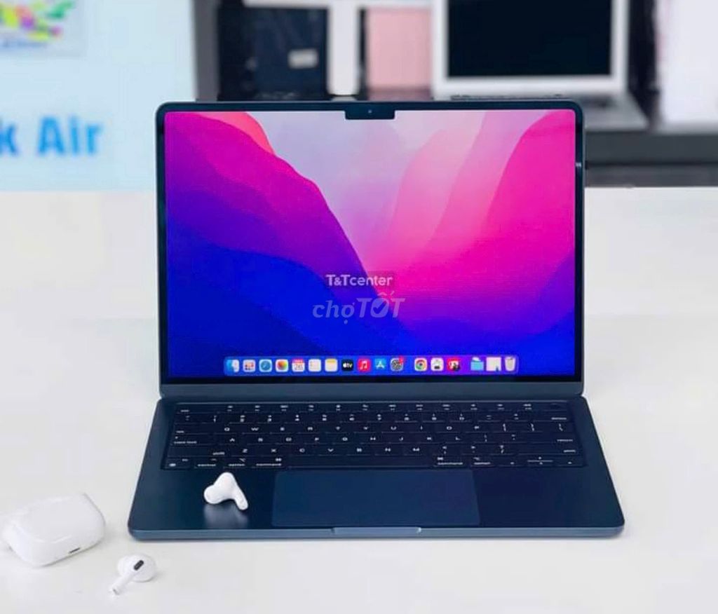 MacBook Air M2 - Máy Lướt Đẹp Keng, Sạc Ít Lần