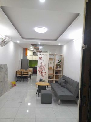 Аренда · 2 комн. · 30 м² · Quận 1, ул. Trần Đình Xu