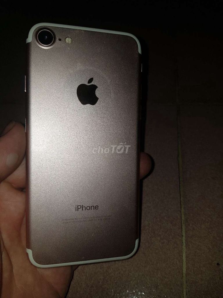 Apple iPhone 7 32GB Vàng hồng Vân tay nhạy. Mua bán Điện thoại tại Quận Hoàng Mai Hà Nội được đăng bởi Nguyễn Hiếu hình 1
