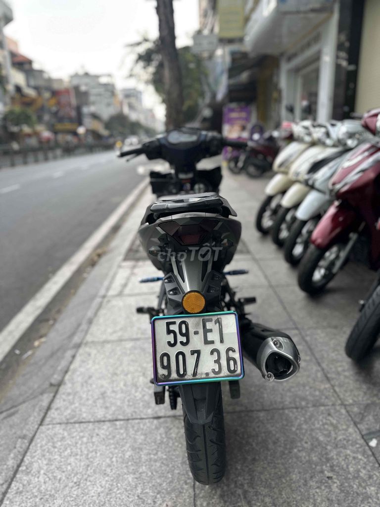 Yamaha Exciter 150 2018 Xám đen. Mua bán Xe máy tại Quận Tân Phú Tp Hồ Chí Minh được đăng bởi Nguyễn Bảy hình 4