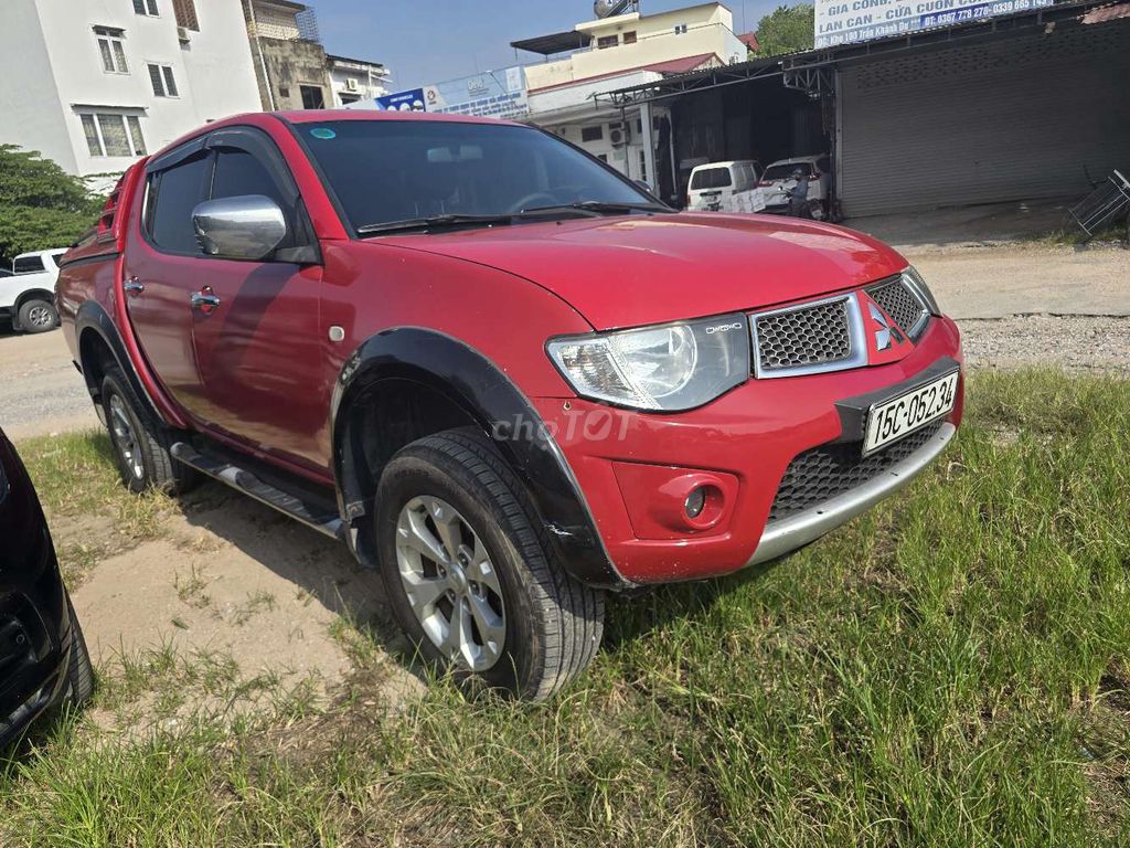 Mitsubishi Triton автомат, дизель