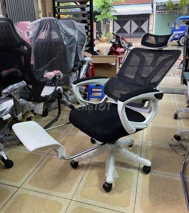 Ghế xoay văn phòng GVP 006 Trắng đen. Mua bán Đồ dùng văn phòng tại Quận Cẩm Lệ Đà Nẵng được đăng bởi Tuấn Cao NT Decor  hình 1