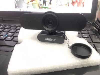 thanh lý Webcam Dahua HTI-UC320