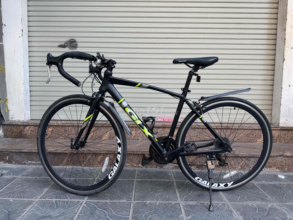 Thanh lý xe đua Galaxy khung nhôm đẹp. Mua bán Xe đạp tại Quận Hai Bà Trưng Hà Nội được đăng bởi Tú Trần hình 1