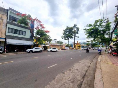 BÁN NHÀ 4 TẦNG MẶT TIỀN ĐƯỜNG TÔ HIỆU –. Mua bán nhà ở tại Thành phố Nha Trang Khánh Hòa được đăng bởi my tran  