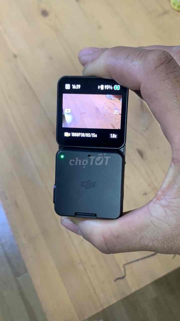 Máy quay hành động DJI Đen. Mua bán Máy ảnh, Máy quay tại Thành phố Qui Nhơn Bình Định được đăng bởi nguyen thuy my duyen hình 1