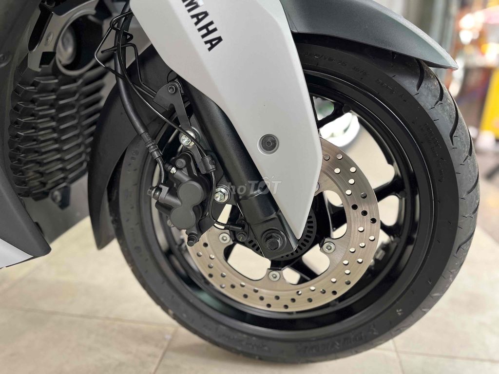Yamaha XMax300 1 chủ mua mới. Mua bán Xe máy tại Thành phố Vĩnh Long Vĩnh Long được đăng bởi Trung tin hình 6