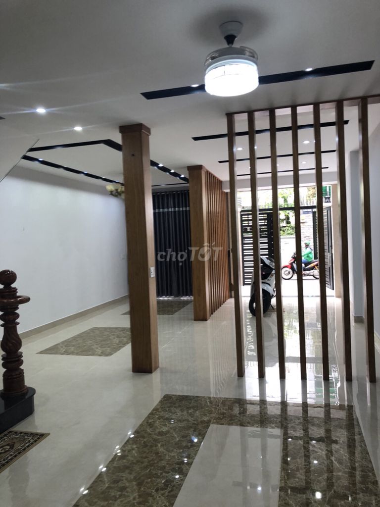 Bán Nhà hẻm 6m, 61 Đất Thánh, p6 - (60m2), Trệt, 3 lầu. Chỉ 10.5 tỷ tl