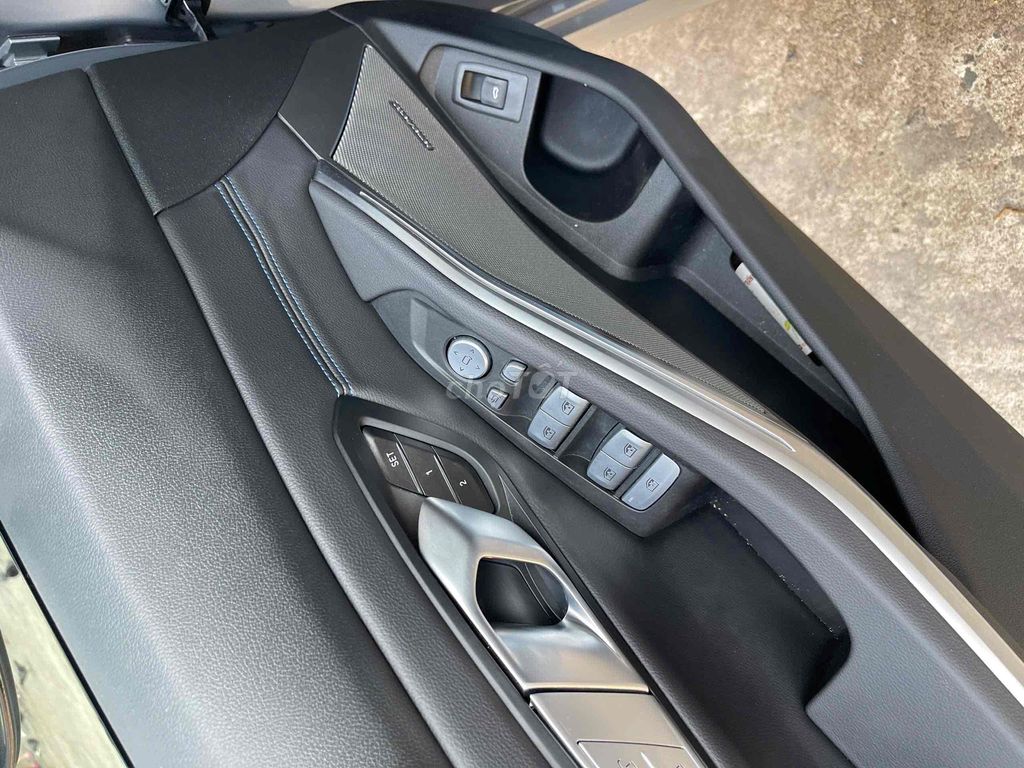 BMW 330i M sport model 2025 lướt chỉ 5.000km