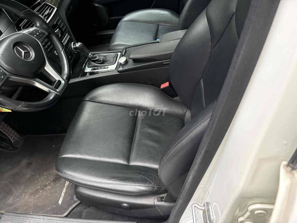 Mercedes Benz C Class 2012 C300 AMG - 90000 km. Mua bán Ô tô tại Quận Hai Bà Trưng Hà Nội được đăng bởi Bùi hiển hình 7