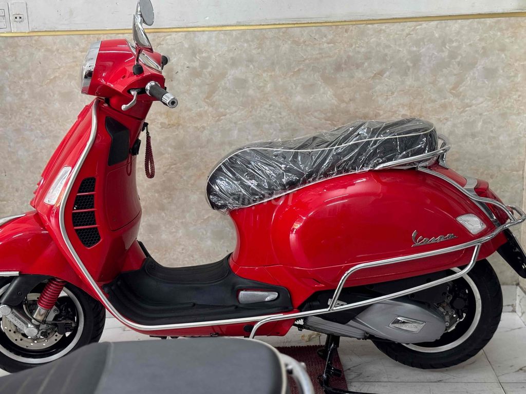 Vespa gts đèn lép odo 8 ngàn mới 97% 43C1-902.22. Mua bán Xe máy tại Quận Sơn Trà Đà Nẵng được đăng bởi Minh Dũng bán trả góp 136 vân đồn  hình 1