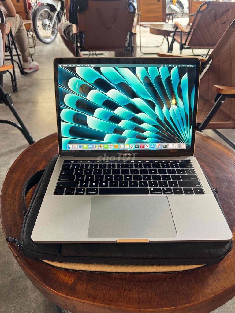 Apple MacBook Pro 2018 i5 8GB/256GB. Mua bán Laptop tại Quận 12 Tp Hồ Chí Minh được đăng bởi PiPi hình 1