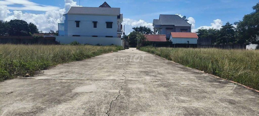 Đất thổ cư Tân Phú trung 5,5x16 full thổ, kdc hiện hữu giá 1ty550 