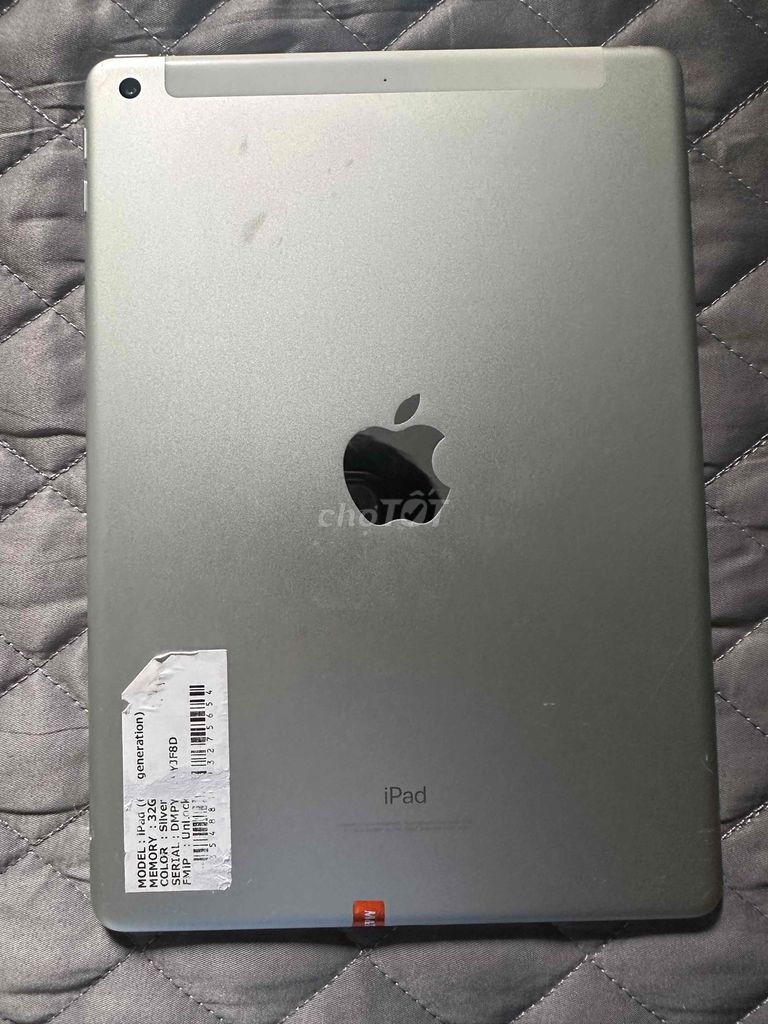 Apple iPad Gen 6 32GB 4G Bạc. Mua bán Máy tính bảng tại Quận Cẩm Lệ Đà Nẵng được đăng bởi Cú Đêm Đà Nẵng hình 1