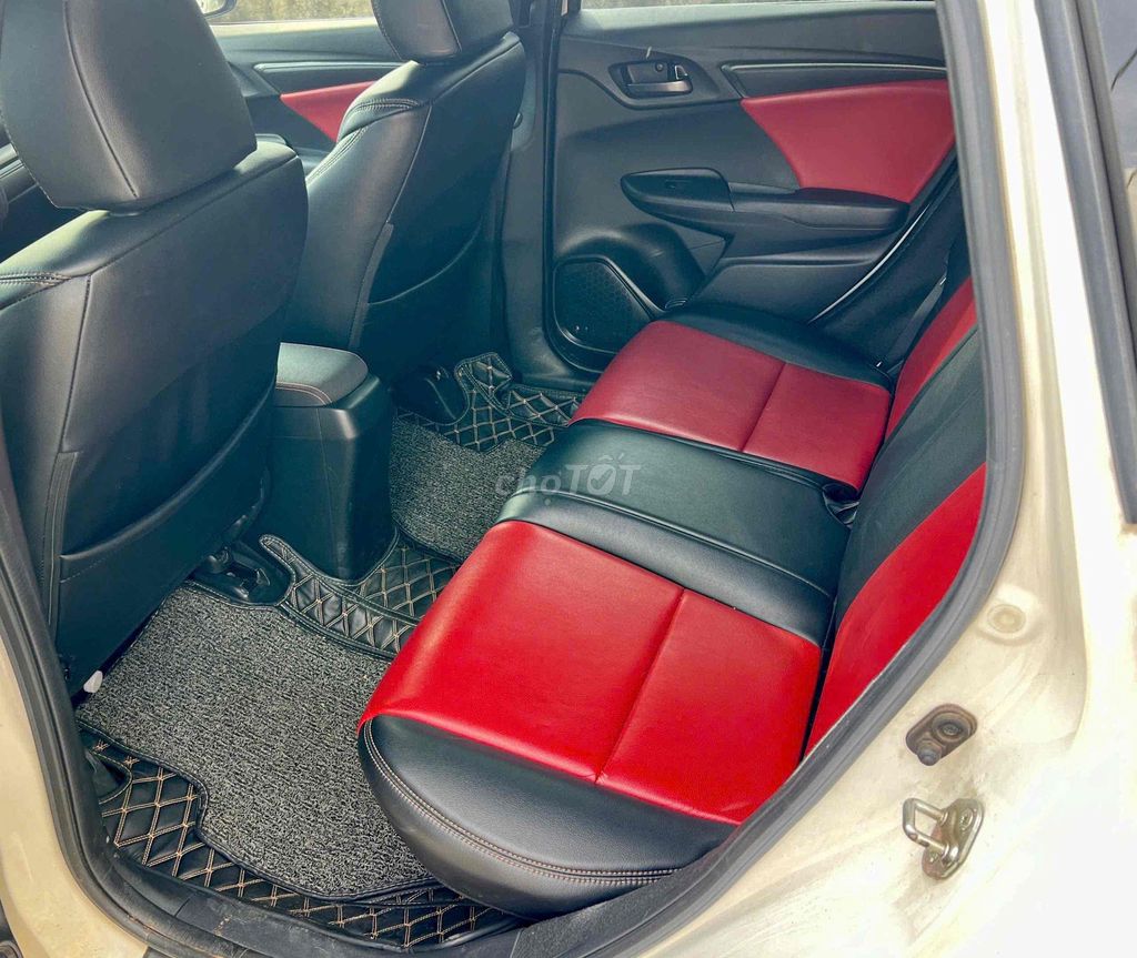 Honda Jazz RS đi ít bao check mọi nơi. Mua bán Ô tô tại Huyện Chơn Thành Bình Phước được đăng bởi Thái Phạm hình 9