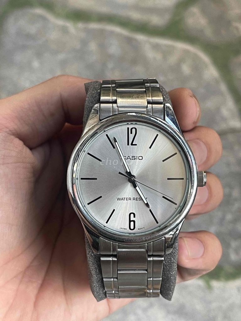 đồng hồ casio lướt đẹp keng full box giá 550k. Mua bán Đồng hồ tại Thành phố Huế Thừa Thiên Huế được đăng bởi Nhat Hoang hình 2