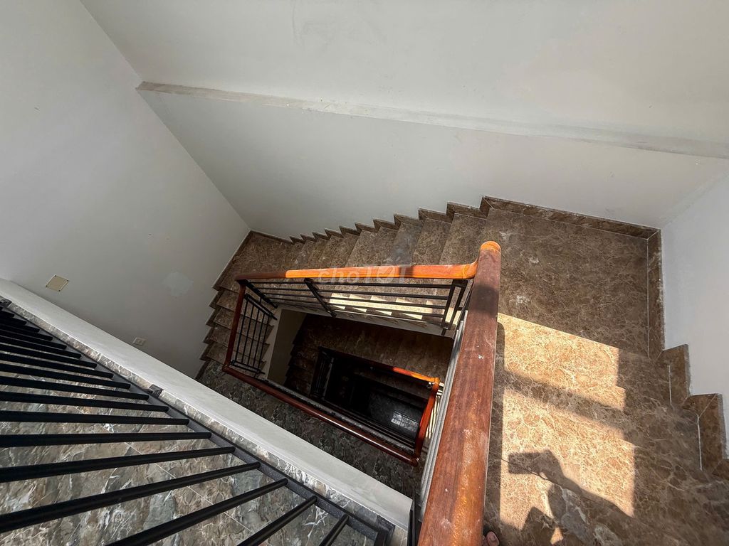 Аренда · 6 комн. · 100 м² · Huyện Bình Chánh, ул. Đường Trịnh Quang Nghị