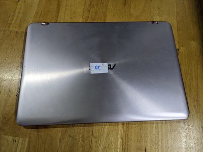 Asus notebook UX360J i5 6500/8G/SSD256, cảm ứng