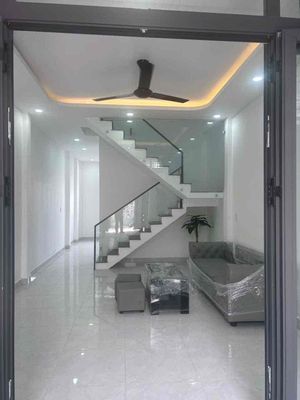 nhà mới ken 4x15 trêt lầu 3pn 3ml hà huy giáp P.an phú đông Q12