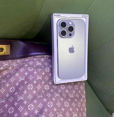 iphone15pro 256gb natueal qtế mỹ pin92 zin áp suất