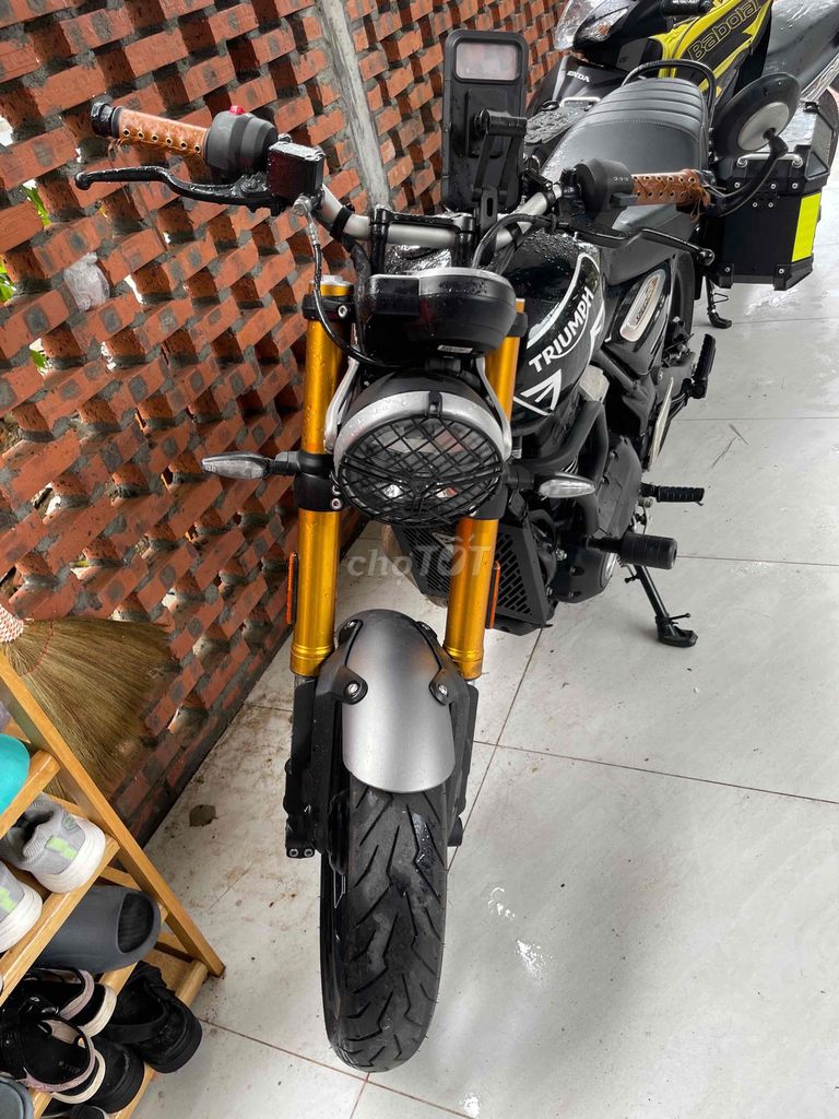Triumph Speed 400 Черный 4000 км