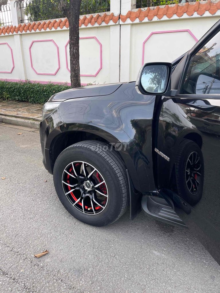 Chevrolet Colorado 2018 Tự động 2 cầu. Mua bán Ô tô tại Thành phố Thủ Đức Tp Hồ Chí Minh được đăng bởi Nhut hình 14