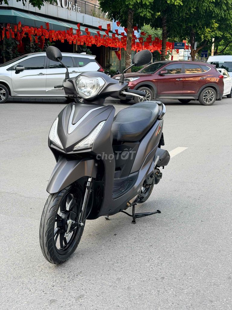 Kymco hemosa 50cc 2021 mới sơn xin máy zin 100%. Mua bán Xe máy tại Quận Cầu Giấy Hà Nội được đăng bởi nguyễn bích thuỷ hình 7