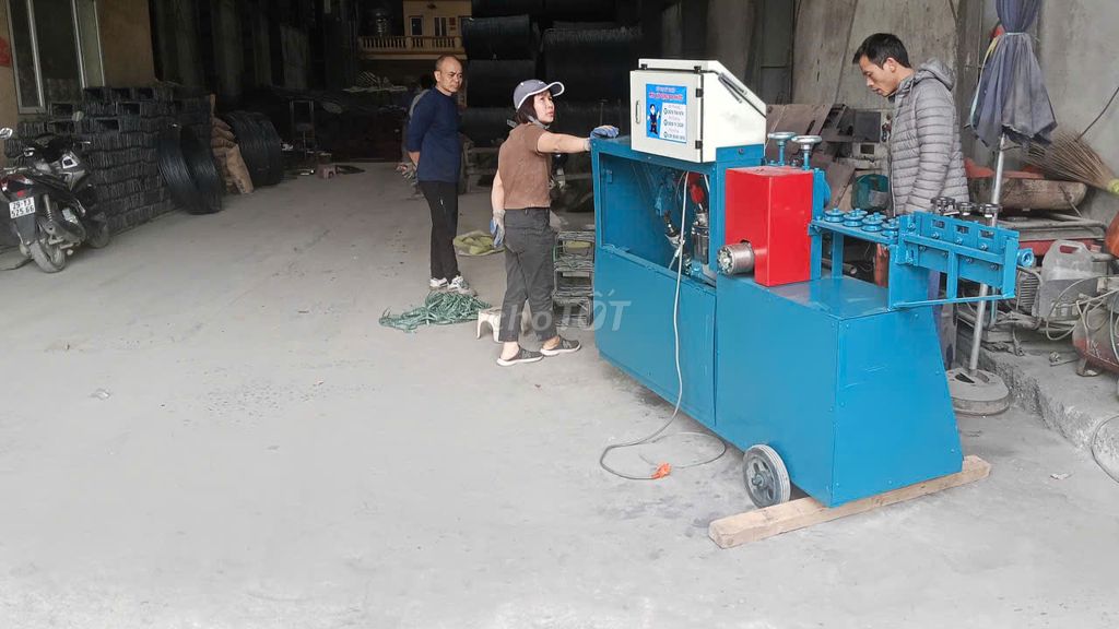 Máy bẻ đai sắt tự động THM. Mua bán Đồ chuyên dụng, Giống nuôi trồng tại Huyện Hóc Môn Tp Hồ Chí Minh được đăng bởi Máy bẻ đai tự động hình 1