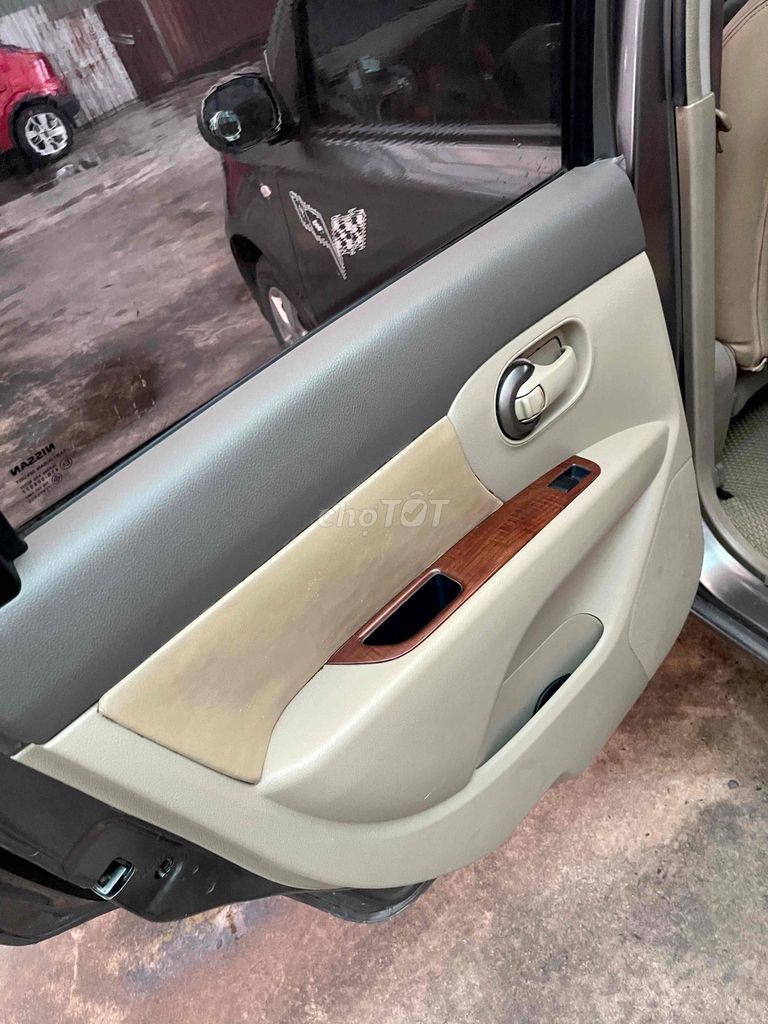 Nissan Livina Nhật bản 7 Chổ Xe gia đình Số sàn. Mua bán Ô tô tại Quận 12 Tp Hồ Chí Minh được đăng bởi Mr Gà 9x  hình 12