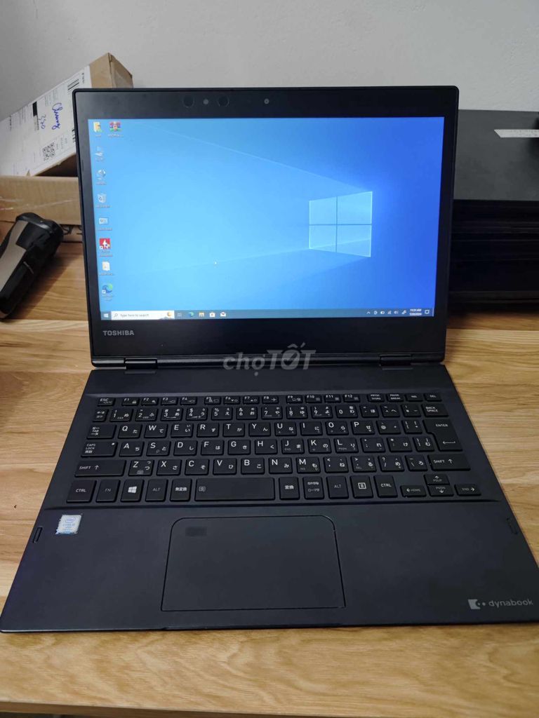 Laptop cảm ứng 2 trong 1 Toshiba VC72 xoay 360 độ