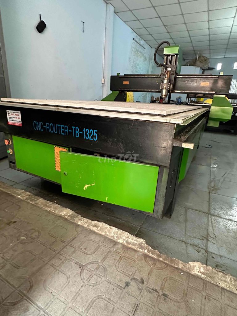 Máy CNC 1325 spindle 3,7 kw có quạt hút đi kèm