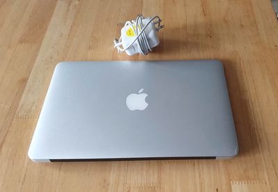 Macbook Air Máy đẹp  i7/4gb/256gb/pin lâu-Học Sinh. Mua bán Laptop tại Thị xã Phú Mỹ Bà Rịa - Vũng Tàu được đăng bởi Phạm Thái