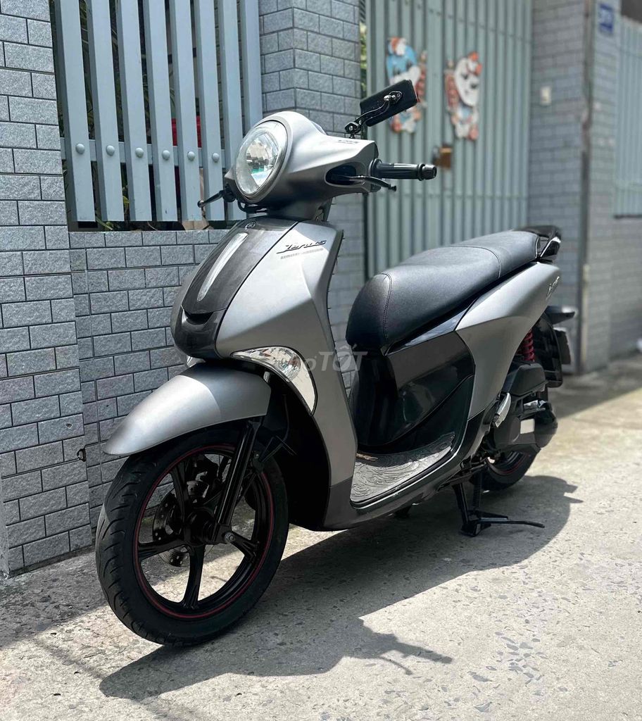 Janus smartkey chính chủ, máy êm thì thầm bao vọt. Mua bán Xe máy tại Quận 8 Tp Hồ Chí Minh được đăng bởi Quân  hình 5