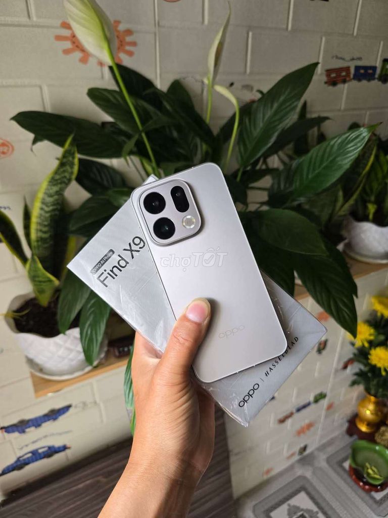 Oppo Find X9 256GB Bạc Như mới. Mua bán Điện thoại tại Thành phố Đà Lạt Lâm Đồng được đăng bởi Bảo Sơn Phạm hình 1