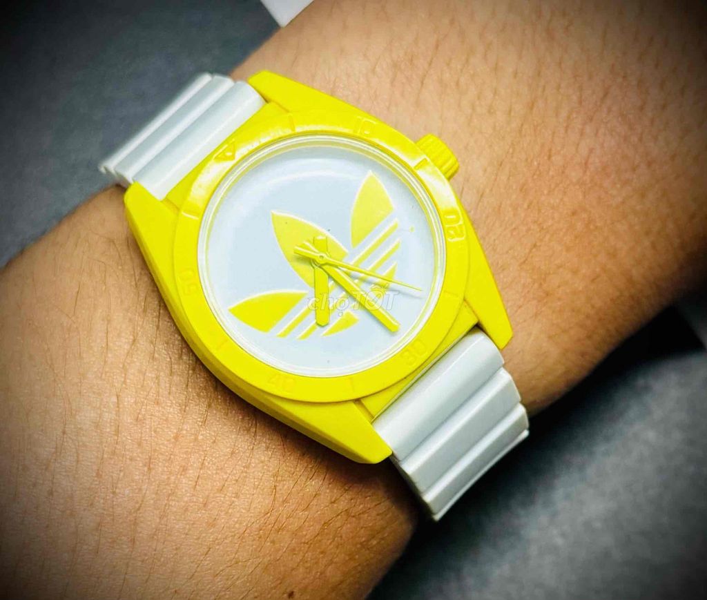 Đồng hồ đeo tay Adidas Unisex 33mm. Mua bán Đồng hồ tại Quận 1 Tp Hồ Chí Minh được đăng bởi KD Vintage Watches hình 1