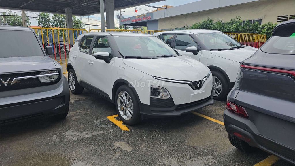 TRẢ TRƯỚC 0Đ NHẬN XE. Mua bán Ô tô tại Quận Bình Tân Tp Hồ Chí Minh được đăng bởi VINFAST SAMCO BÌNH TÂN hình 6