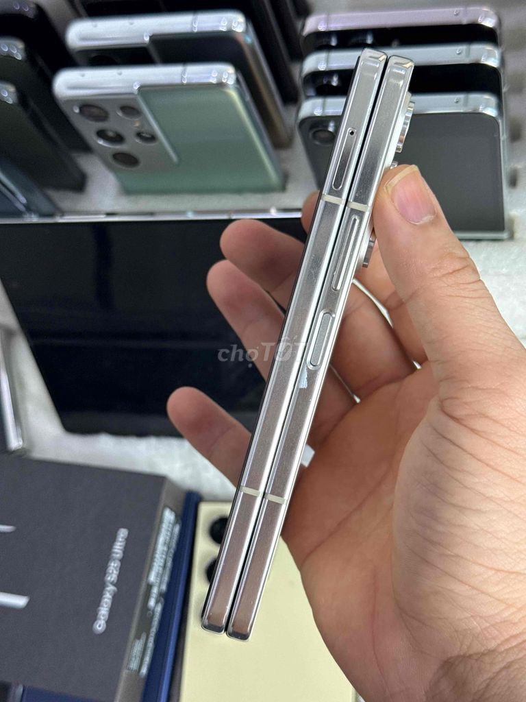 Samsung fold5 - 12/512gb - 2 sim 2 sóng - có bh. Mua bán Điện thoại tại Quận 10 Tp Hồ Chí Minh được đăng bởi Minh Sam hình 3