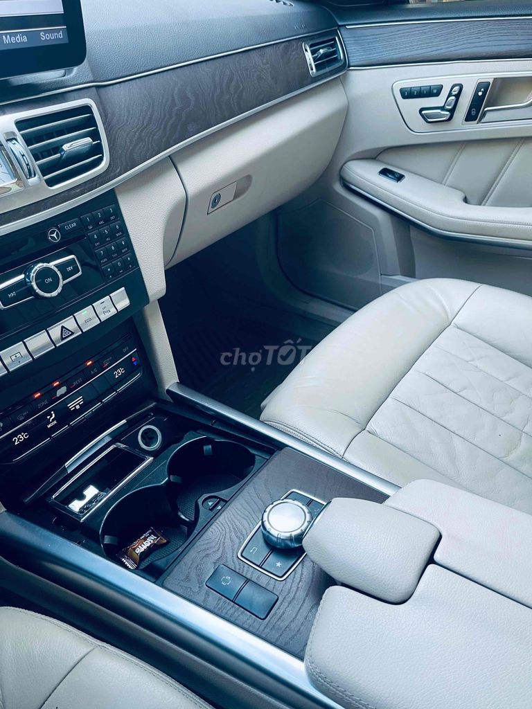 Mercedes Benz E Class 2014 E200. Mua bán Ô tô tại Huyện Hóc Môn Tp Hồ Chí Minh được đăng bởi Khánh hình 13
