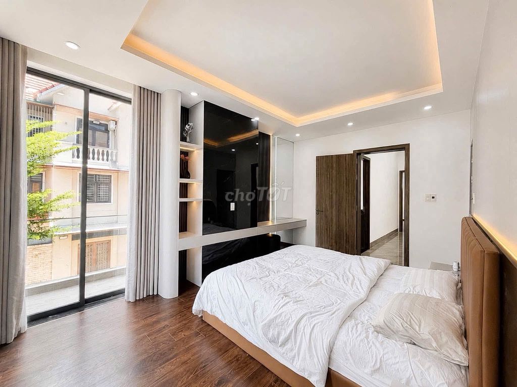 New corner 5-bedroom villa by SK international school — photo 10