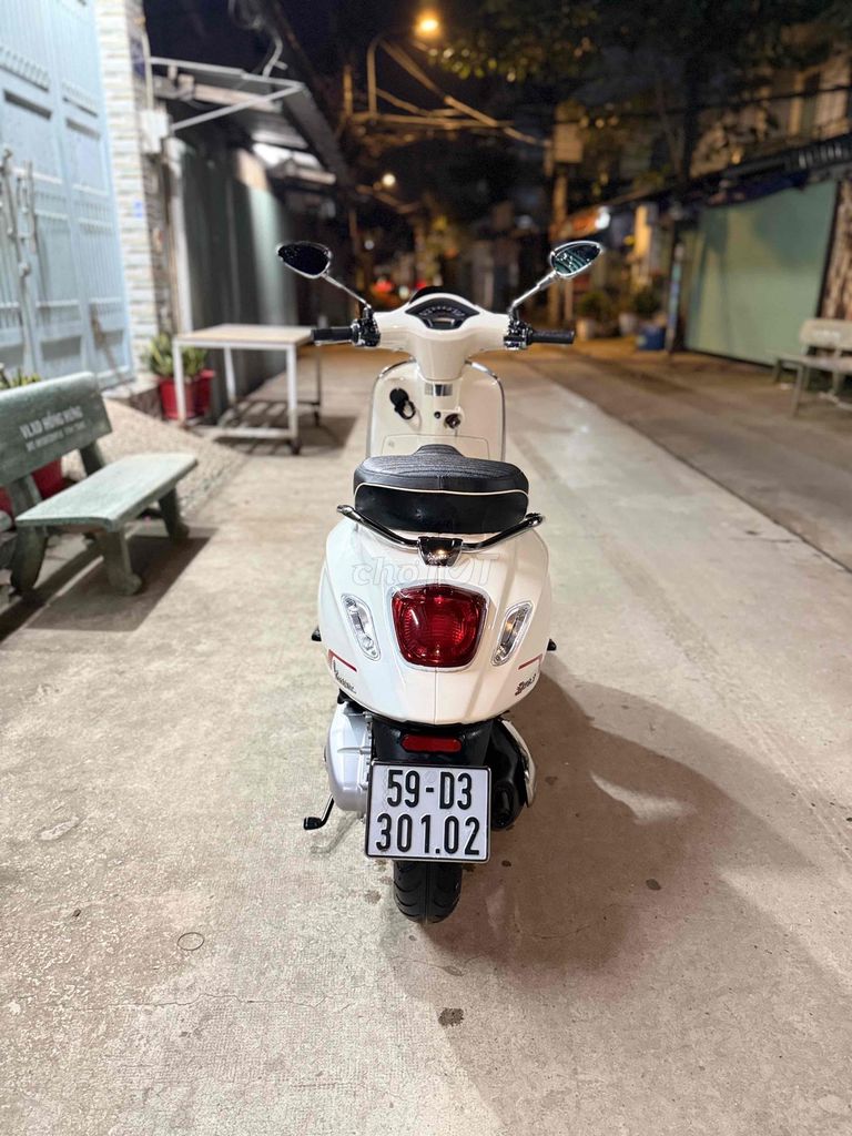 kẹt tiền cần bán gấp vespa 150abs. Mua bán Xe máy tại Quận Bình Tân Tp Hồ Chí Minh được đăng bởi Thạch Huy hình 4