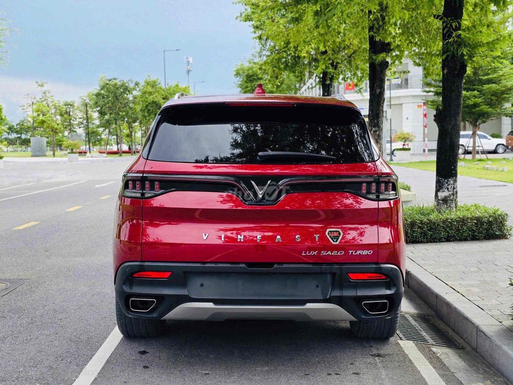VinFast Lux SA2.0 2020 Plus 2.0 AT - 40000 km. Mua bán Ô tô tại Quận Thanh Xuân Hà Nội được đăng bởi Cường Auto 266 hình 3